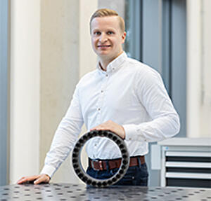 Your contact person for clamping elements Philipp Johannes | KTR
